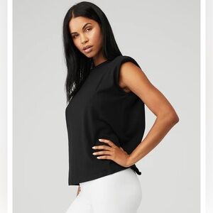 Alo Headliner Shoulder Pad Sleeveless Tee